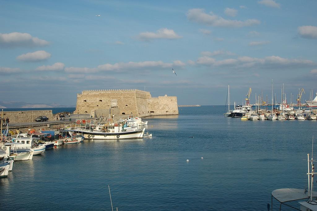 Castello City Hotel Heraklion  Exterior photo